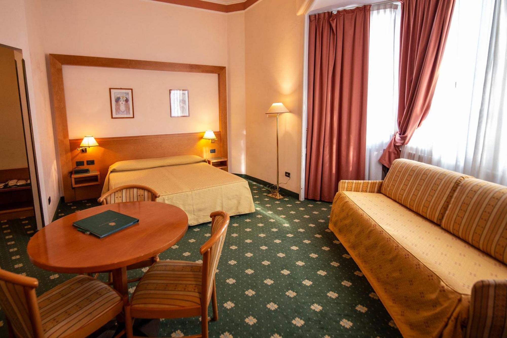 Hotel Estense Modena Ngoại thất bức ảnh